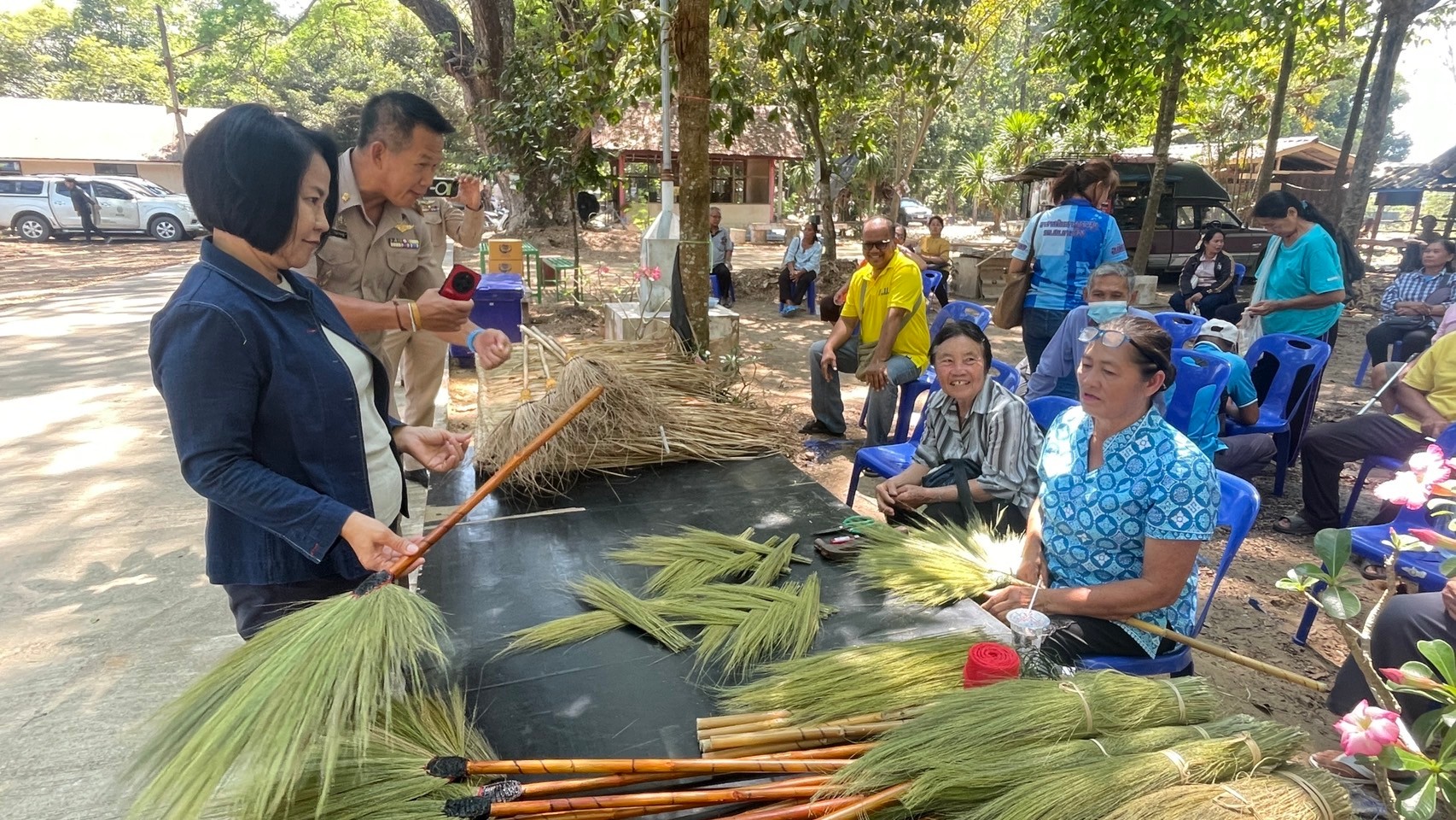 พช.กำแพงเพชร ร่วมลงพื้นที่ตรวจเยี่ยมประชาชนของผู้ว่าราชการจังหวัดกำแพงเพชร ในพื้นที่อำเภอบึงสามัคคี