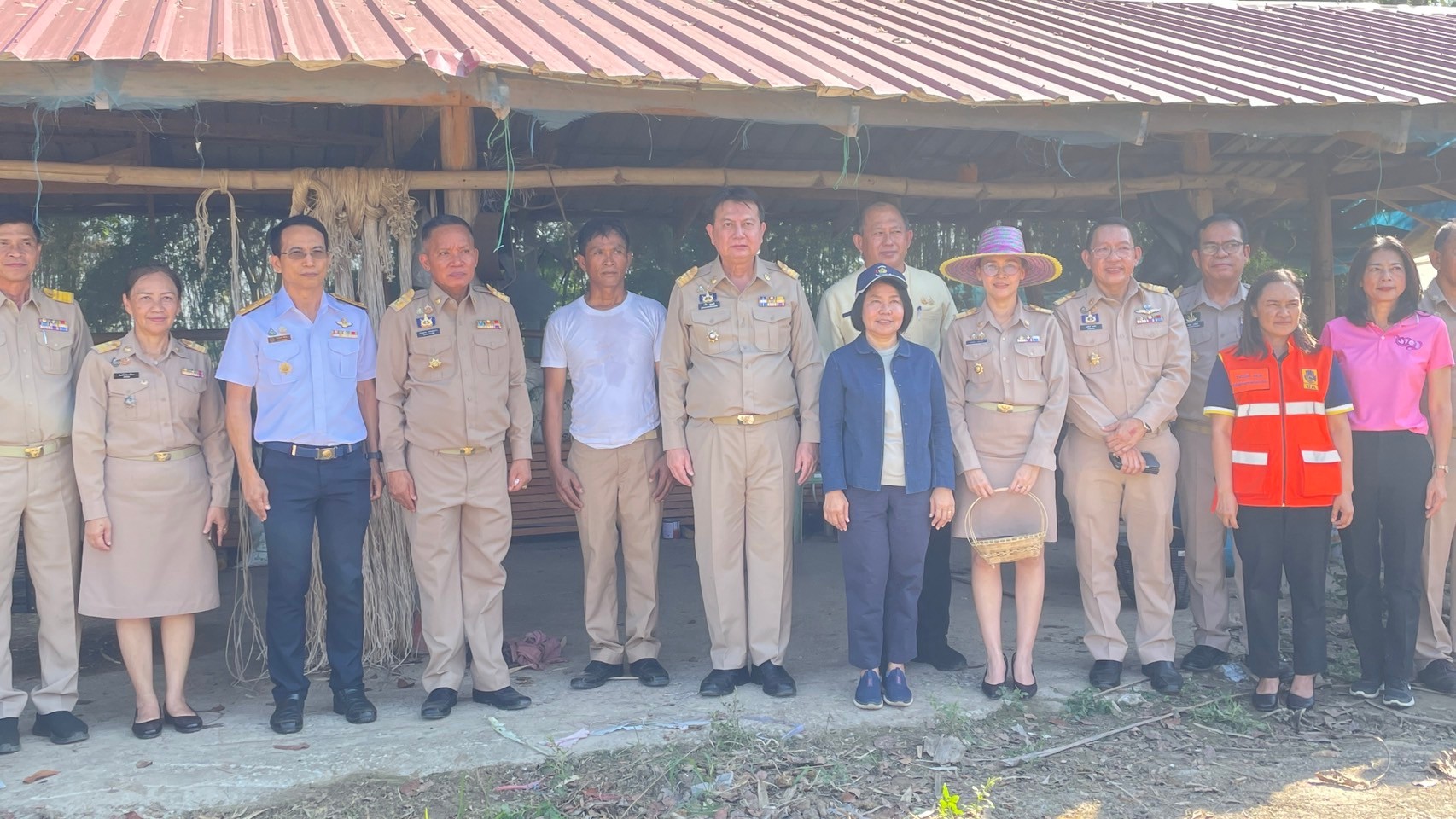 พช.กำแพงเพชร ร่วมลงพื้นที่ตรวจเยี่ยมประชาชนของผู้ว่าราชการจังหวัดกำแพงเพชร ในพื้นที่อำเภอบึงสามัคคี
