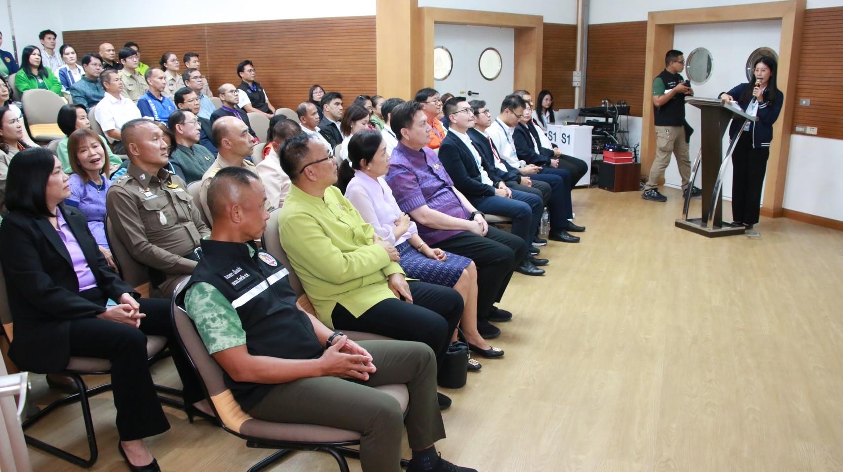 พช.กำแพงเพชร เข้าร่วมลงพื้นที่เยี่ยมชม บริษัท ปตท.สผ. สยาม จำกัด (โครงการเอส 1) อำเภอลานกระบือ