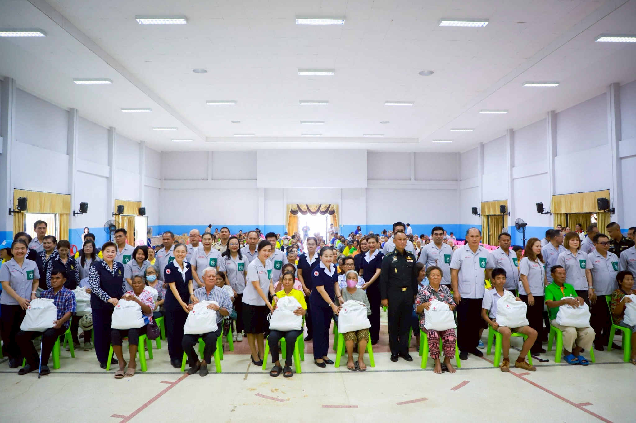 พช.กำแพงเพชร ร่วมการออกหน่วยบำบัดทุกข์ บำรุงสุขสร้างรอยยิ้มให้ประชาชน ในพื้นที่อำเภอพรานกระต่าย