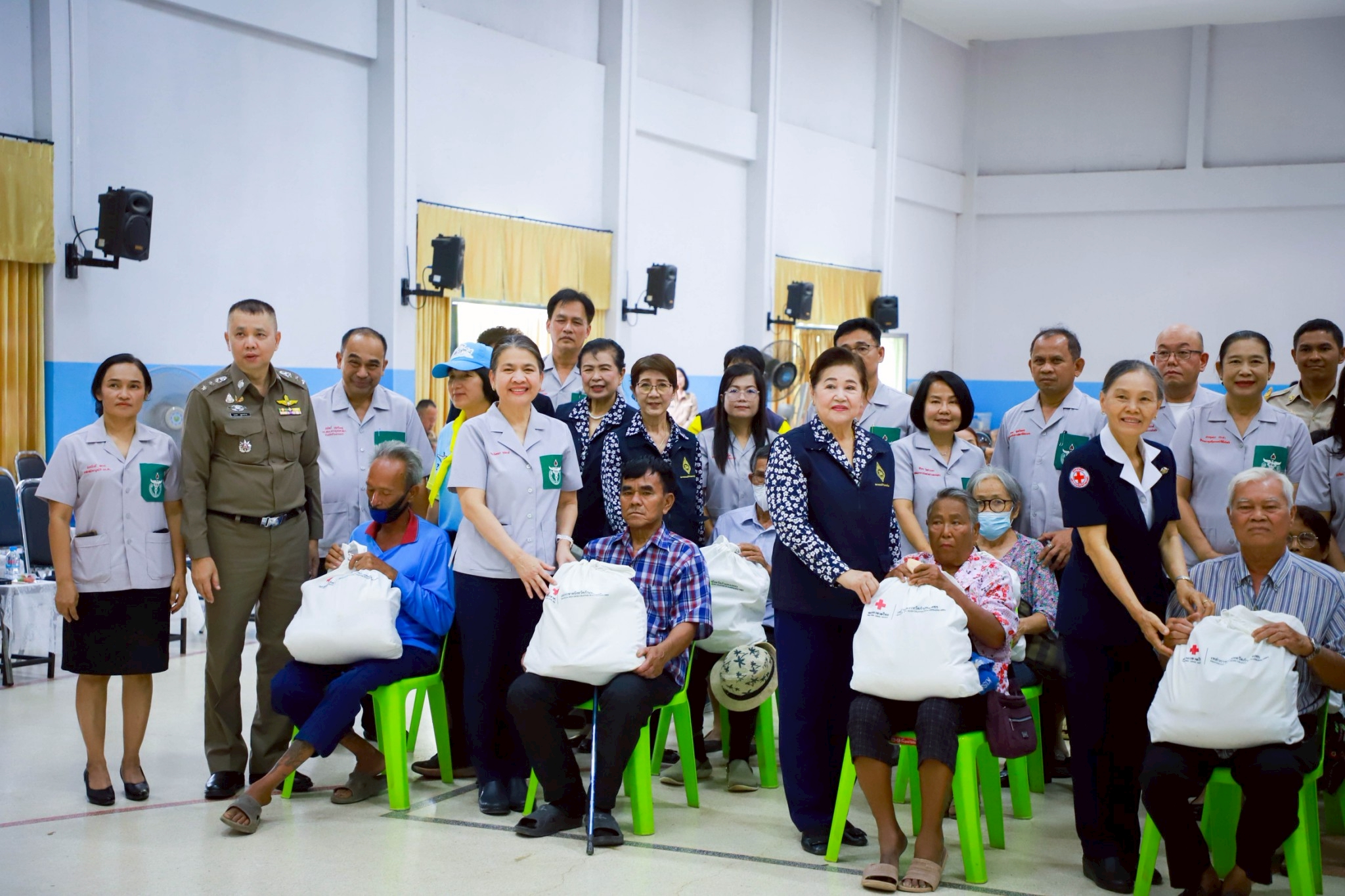 พช.กำแพงเพชร ร่วมการออกหน่วยบำบัดทุกข์ บำรุงสุขสร้างรอยยิ้มให้ประชาชน ในพื้นที่อำเภอพรานกระต่าย