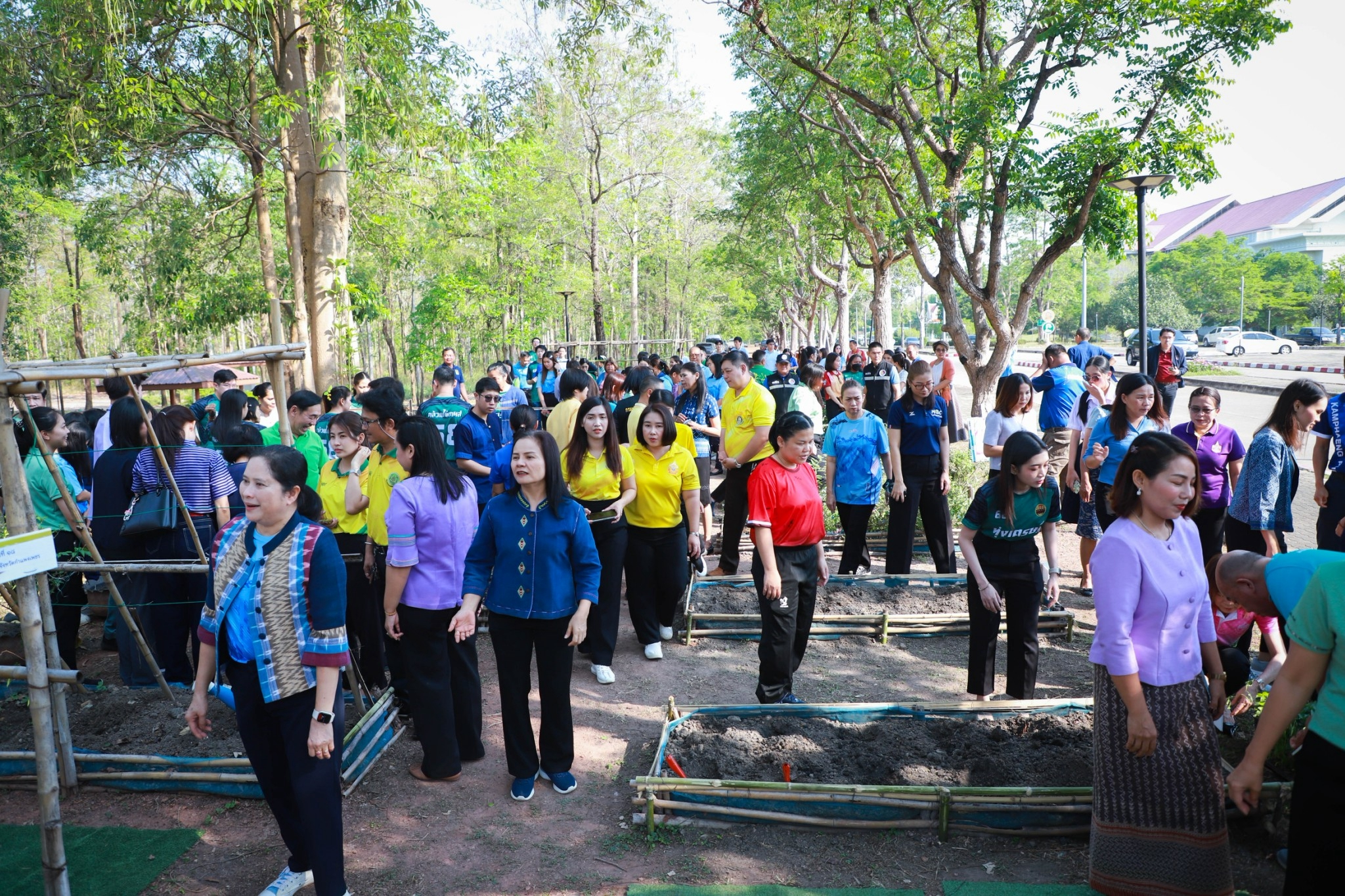 พช.กำแพงเพชร จัดกิจกรรมการน้อมนำแนวพระราชดำริของสมเด็จพระกนิษฐาธิราชเจ้า กรมสมเด็จพระเทพรัตนราชสุดาฯ สยามบรมราชกุมารี สู่ปฏิบัติการปลูกผักสวนครัว เพื่อสร้างความมั่นคงทางอาหาร อย่างต่อเนื่อง