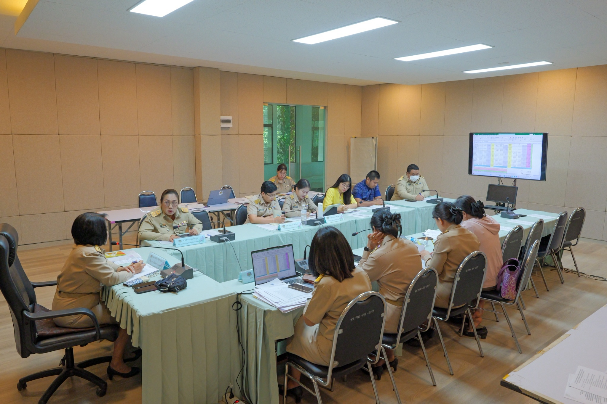 พช.กำแพงเพชร จัดการประชุม ผู้อำนวยการกลุ่มงาน นักวิชาการพัฒนาชุมชน และเจ้าหน้าที่พัฒนาชุมชน