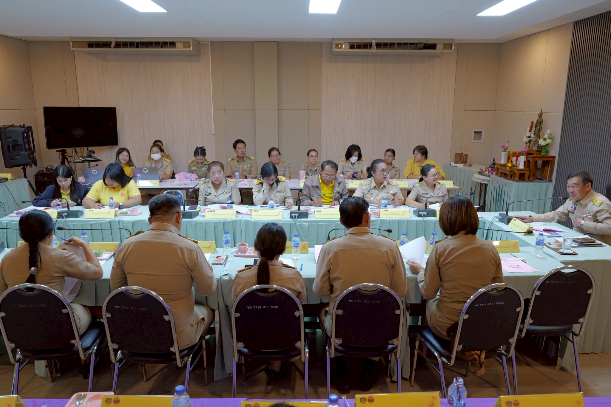 วันที่ 21 เมษายน 2568 เวลา 10.00 น. ที่ ห้องประชุมสำนักงานพัฒนาชุมชนจังหวัดกำแพงเพชร ชั้น 2 ศาลากลางจังหวัดกำแพงเพชร