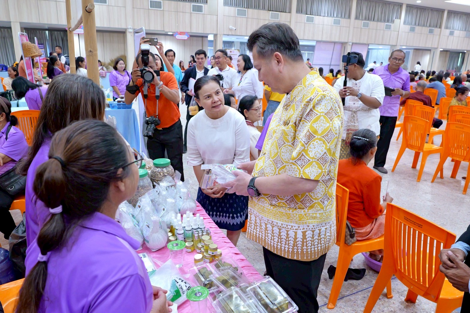 พช.กำแพงเพชร เข้าร่วมกิจกรรมวันผู้สูงอายุแห่งชาติและวันแห่งครอบครัวจังหวัดกำแพงเพชร ประจำปี 2568