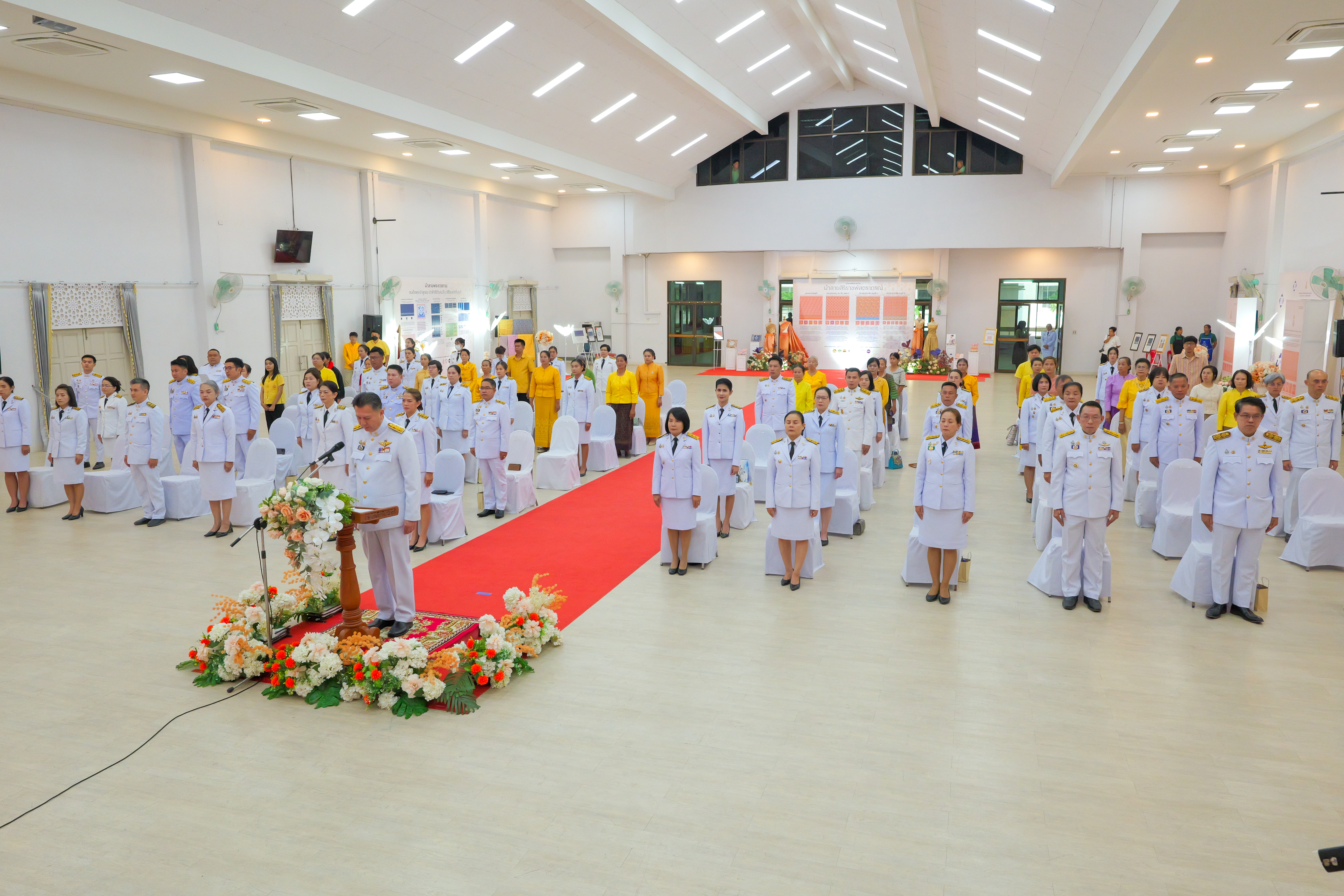 พช.กำแพงเพชร ปลื้มปีติ สมเด็จพระเจ้าลูกเธอ เจ้าฟ้าสิริวัณณวรี นารีรัตนราชกัญญา พระราชทานแบบลายผ้า “ผ้าลายสิริราชพัสตราภรณ์”
