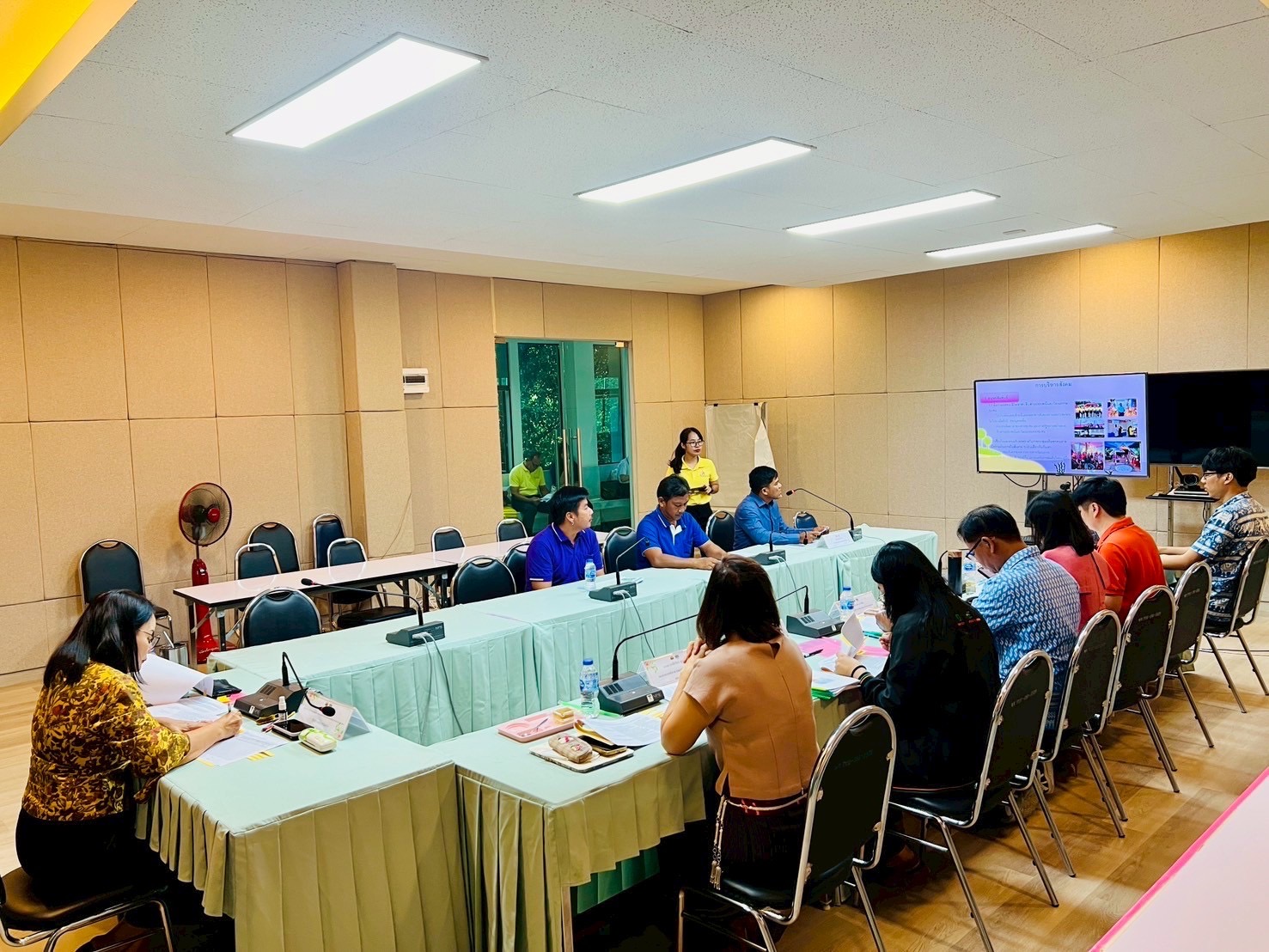 พช.กำแพงเพชร จัดประชุมตรวจประเมินเพื่อรับรองตามระบบมาตรฐานการพัฒนาชุมชน (มชช.) ประจำปี 2568