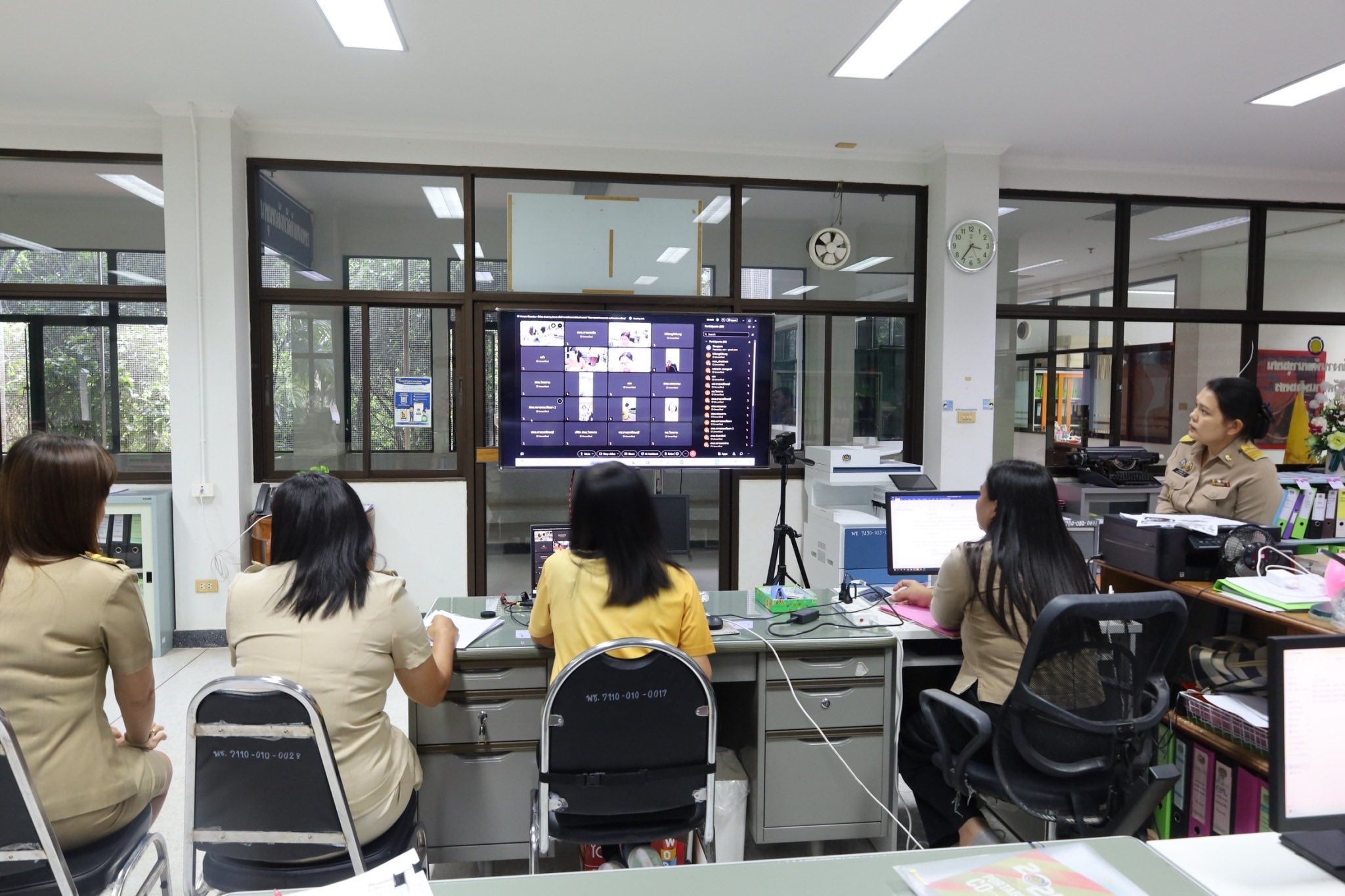 พช.กำแพงเพชร ร่วมกิจกรรมพี่สอนน้อง 1 ชั่วโมง (Training Zone) ครั้งที่ 9 ตามโครงการริเริ่มสร้างสรรค์ “พัฒนาชุมชนกำแพงเพชร องค์กรแห่งการเรียนรู้” (CDD Kamphaengphet Happiness : CDD KPP Happiness)