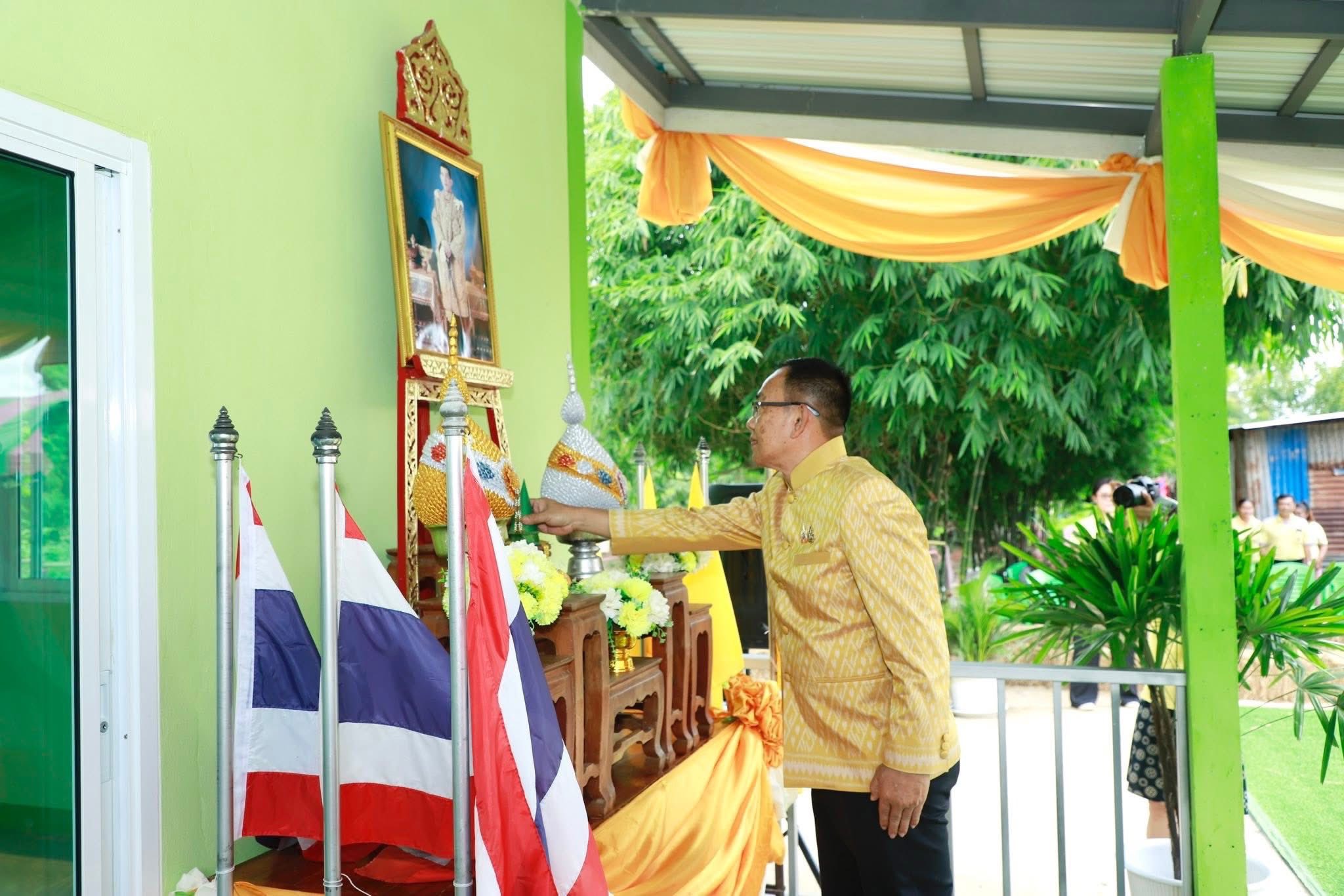 พช.กำแพงเพชร ส่งมอบ “บ้านห่วงใยจากใจ GLO” สร้างรอยยิ้มสู่ครัวเรือนนางแจ้ว สิทธิพรม