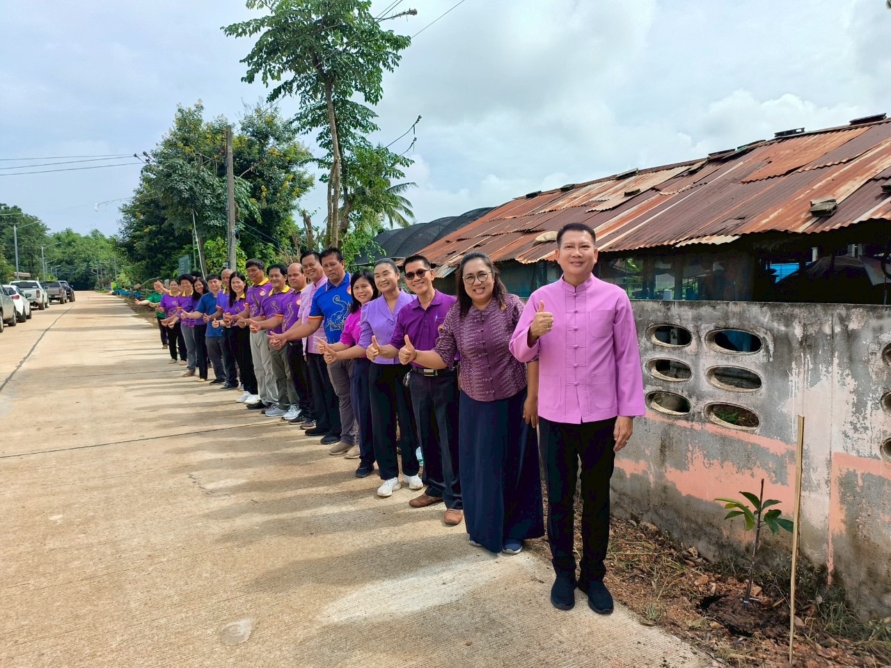 พช.กำแพงเพชร หนุนชุมชนสร้างความมั่นคงทางอาหาร ผ่านโครงการ ทางนี้มีผล ผู้คนรักกัน ขยายผลสู่ความยั่งยืน